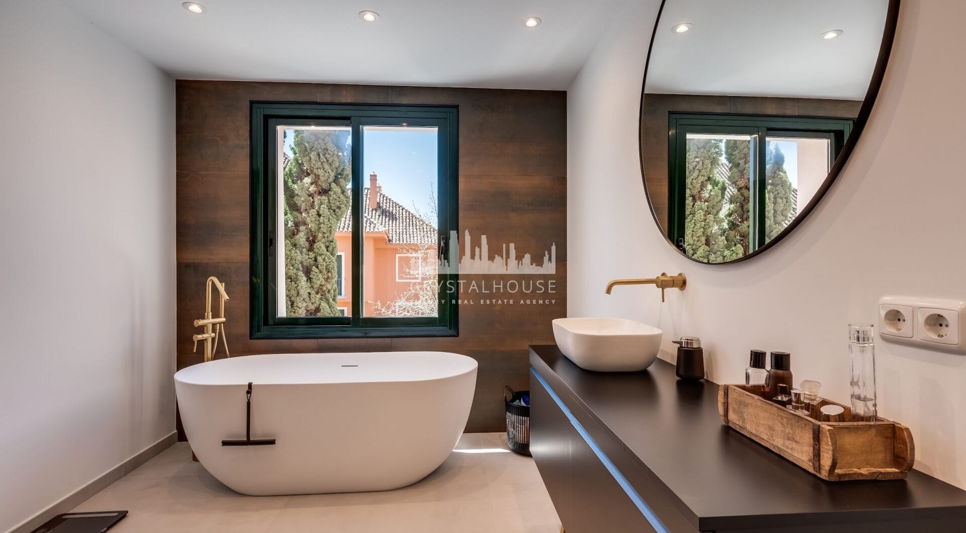 Luxury 3-Bedroom Apartment with Stunning Mediterranean Views