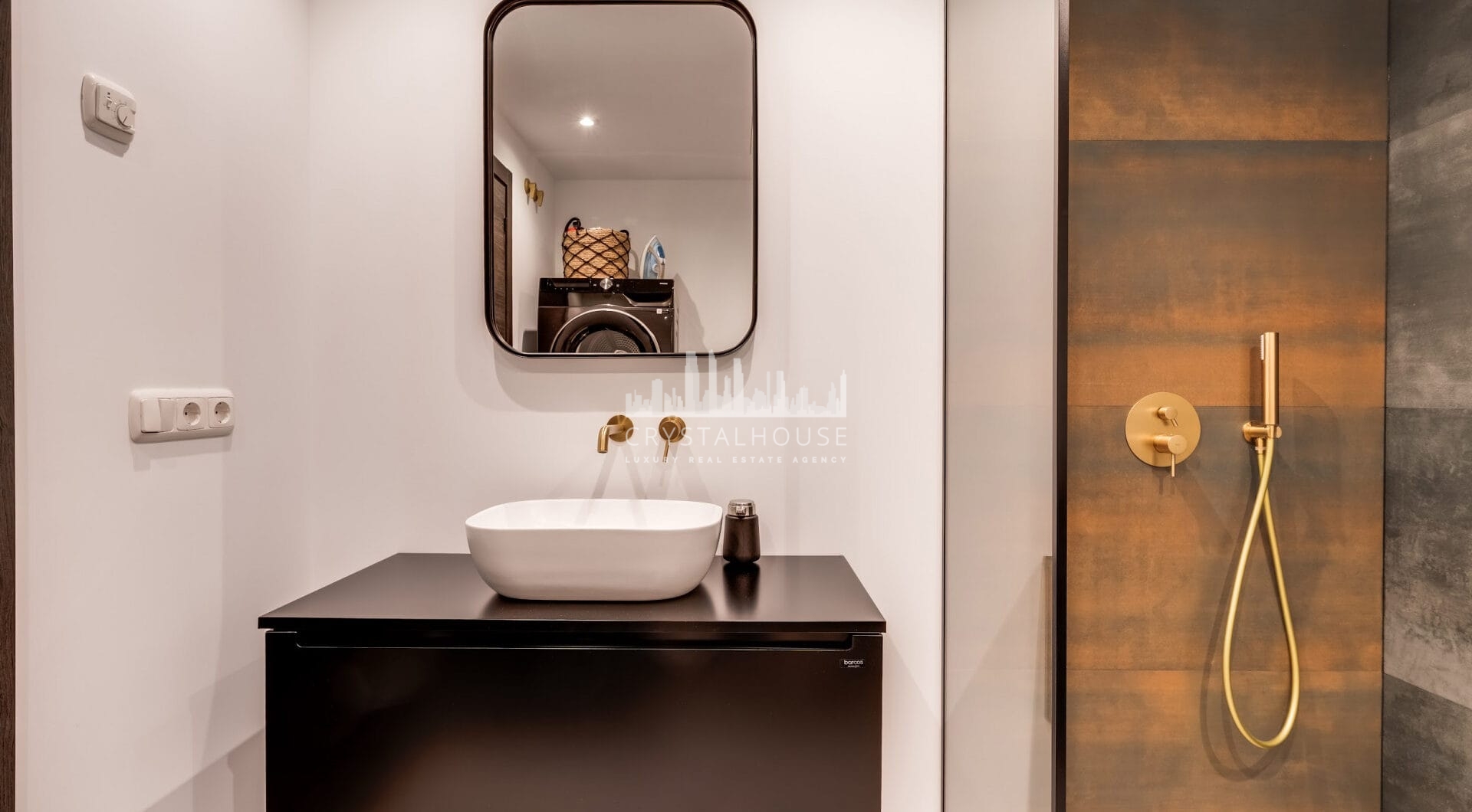 Luxury 3-Bedroom Apartment with Stunning Mediterranean Views