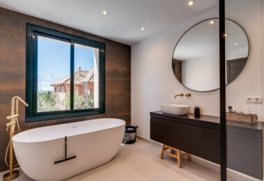 Luxury 3-Bedroom Apartment with Stunning Mediterranean Views
