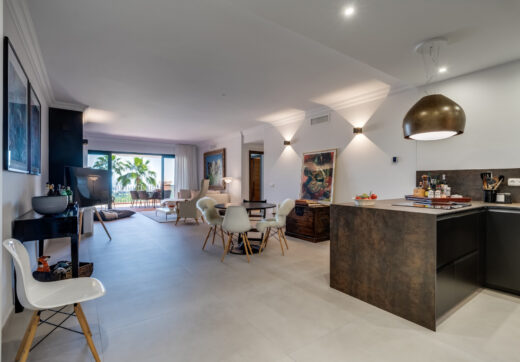 Luxury 3-Bedroom Apartment with Stunning Mediterranean Views