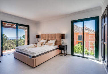 Luxury 3-Bedroom Apartment with Stunning Mediterranean Views