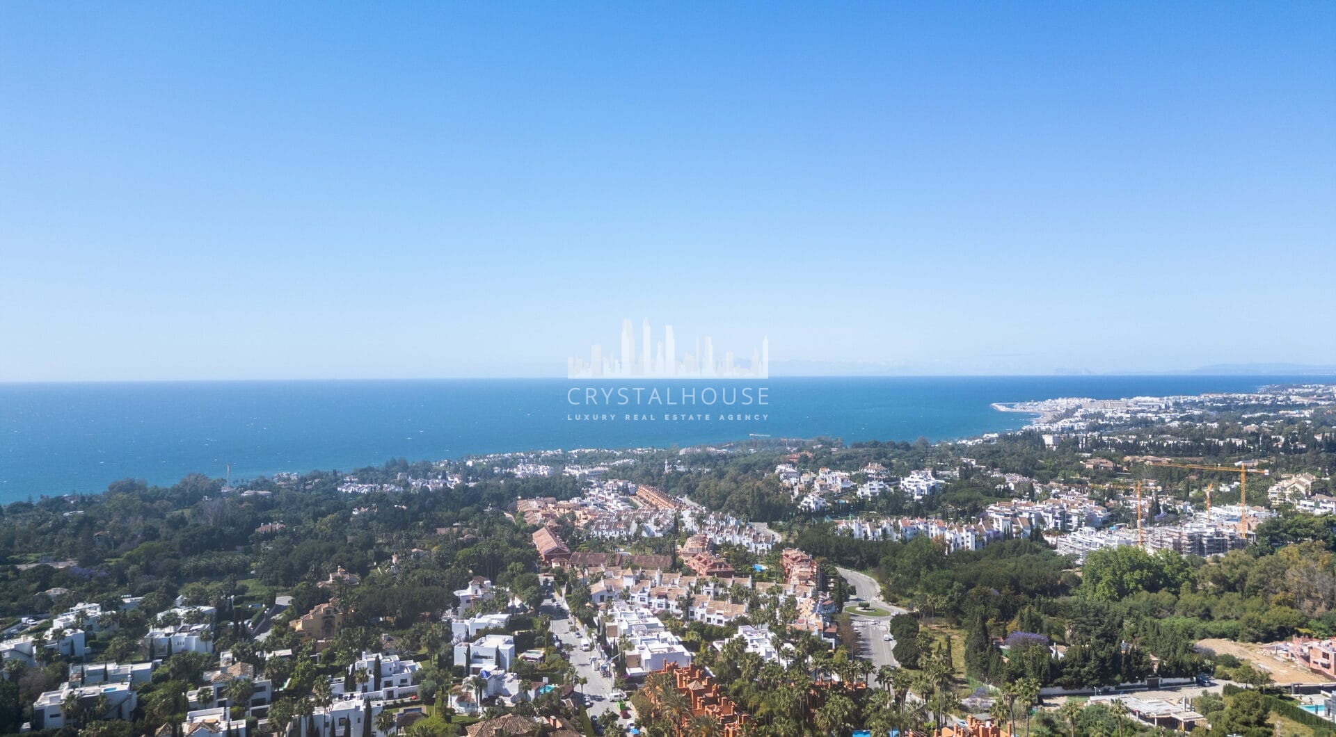 Spacious Townhouse in Oasis de Nagüeles with 4 Bedrooms and Garage – Potential for 5th Bedroom