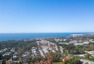 Spacious Townhouse in Oasis de Nagüeles with 4 Bedrooms and Garage – Potential for 5th Bedroom