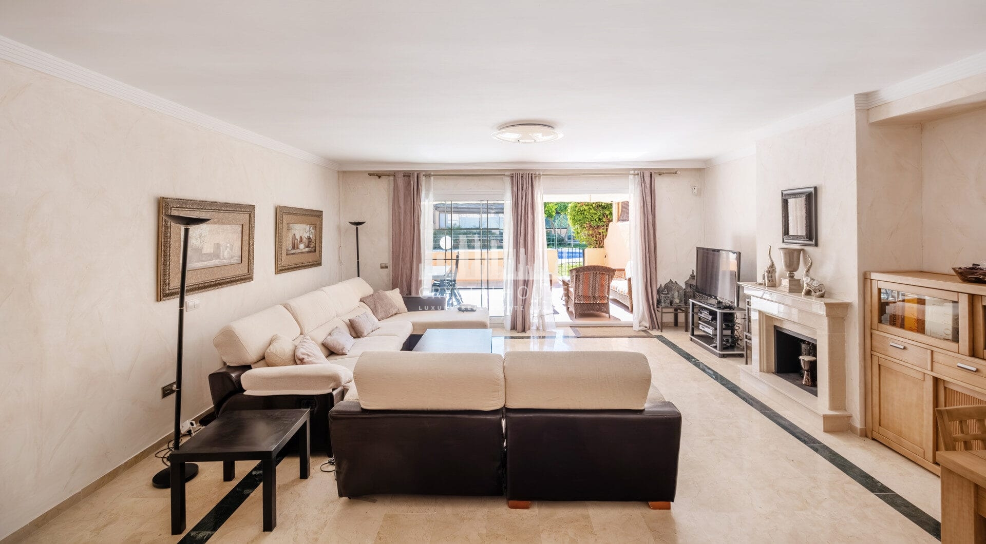 Spacious Townhouse in Oasis de Nagüeles with 4 Bedrooms and Garage – Potential for 5th Bedroom