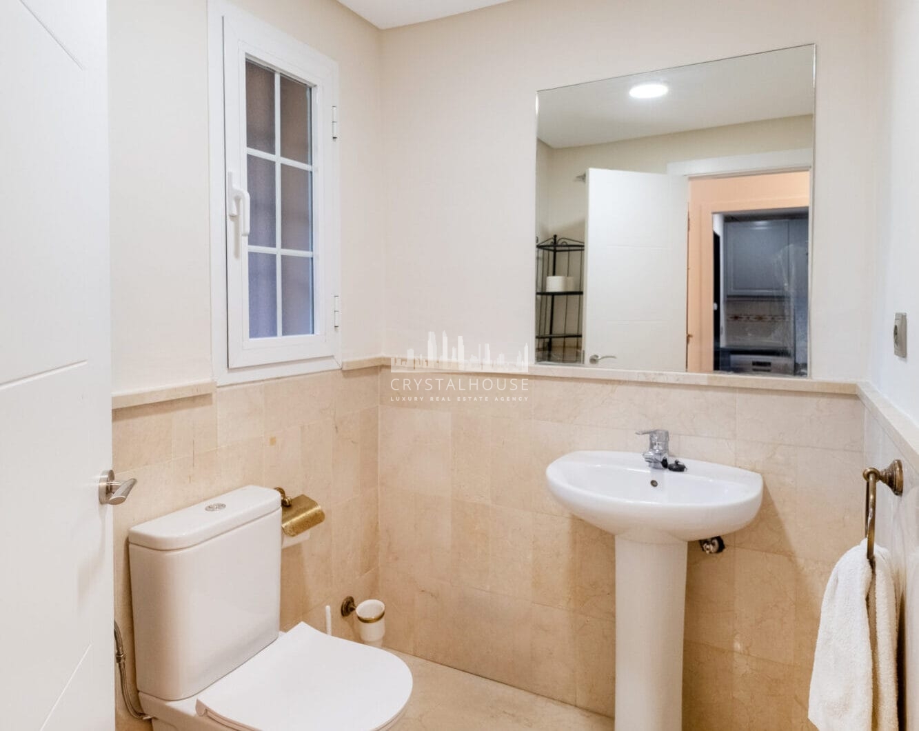 Spacious Townhouse in Oasis de Nagüeles with 4 Bedrooms and Garage – Potential for 5th Bedroom