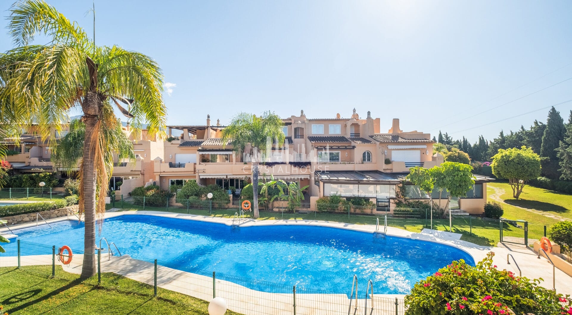 Spacious Townhouse in Oasis de Nagüeles with 4 Bedrooms and Garage – Potential for 5th Bedroom