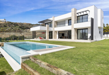 Exclusive Contemporary New Construction Villa in La Alqueria, Benahavís