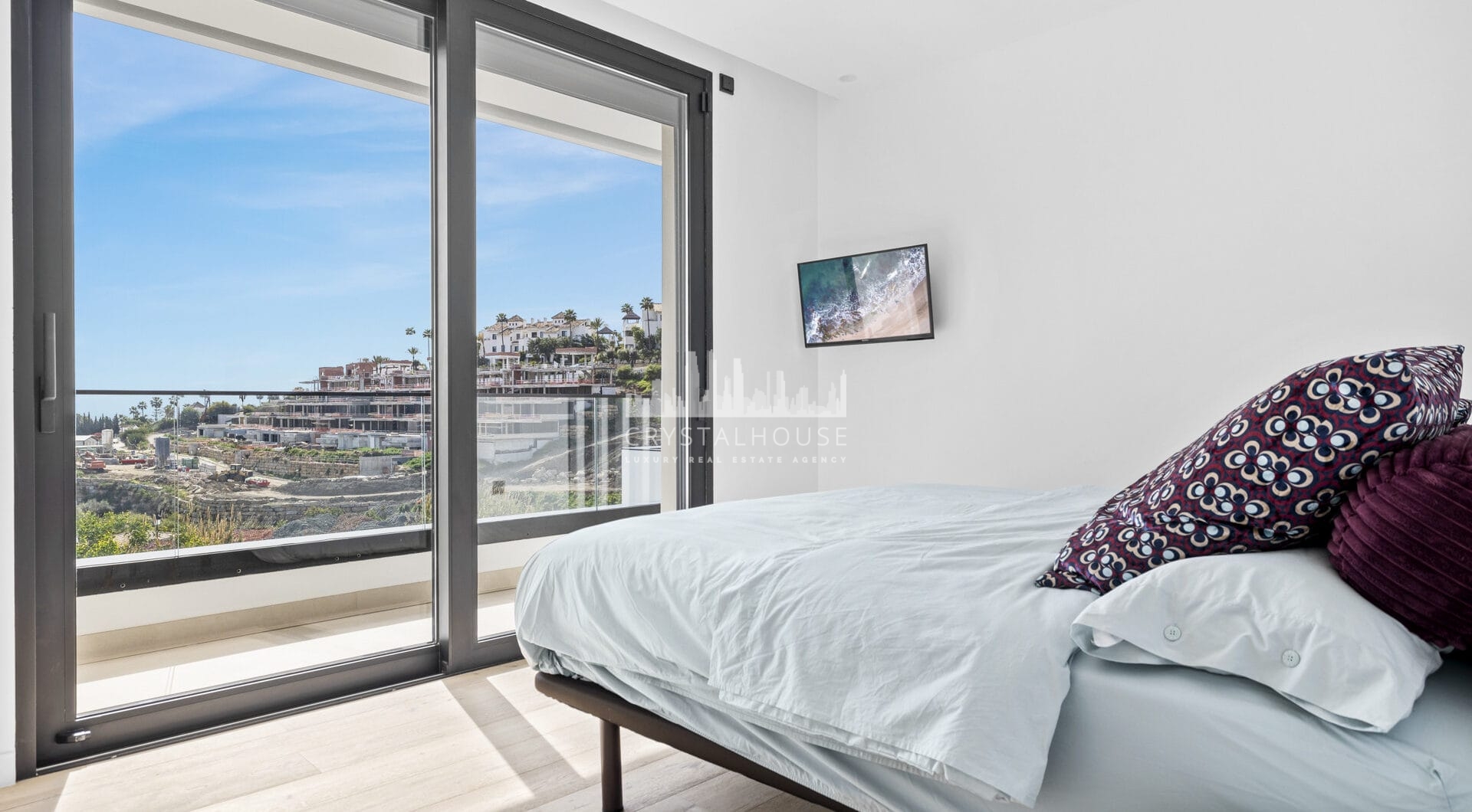 Exclusive Contemporary New Construction Villa in La Alqueria, Benahavís