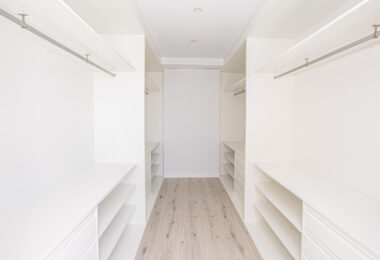 Renovated apartment with terrace and views, minutes from the beach in San Pedro.