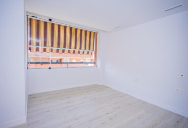 Renovated apartment with terrace and views, minutes from the beach in San Pedro.