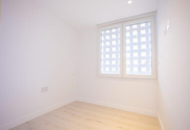 Renovated apartment with terrace and views, minutes from the beach in San Pedro.