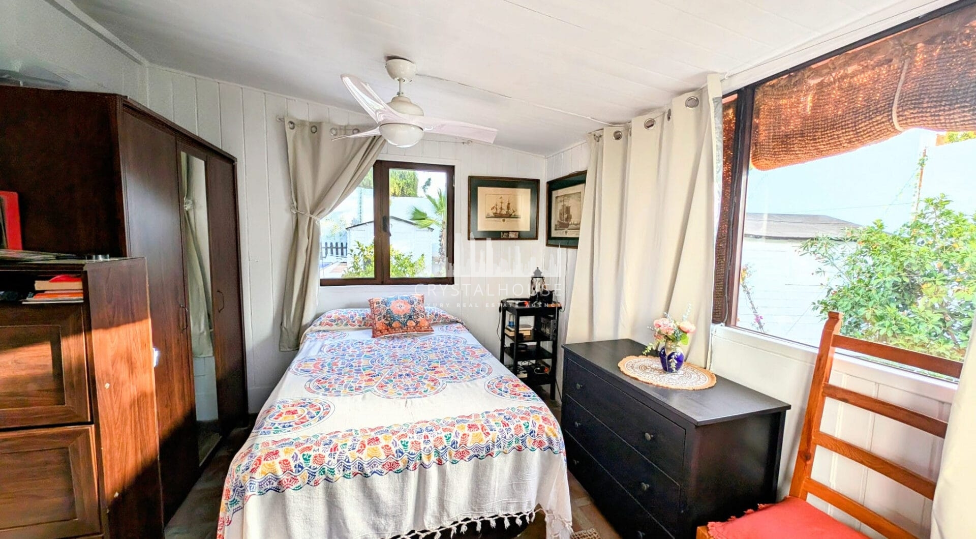 Dreaming property with sea views