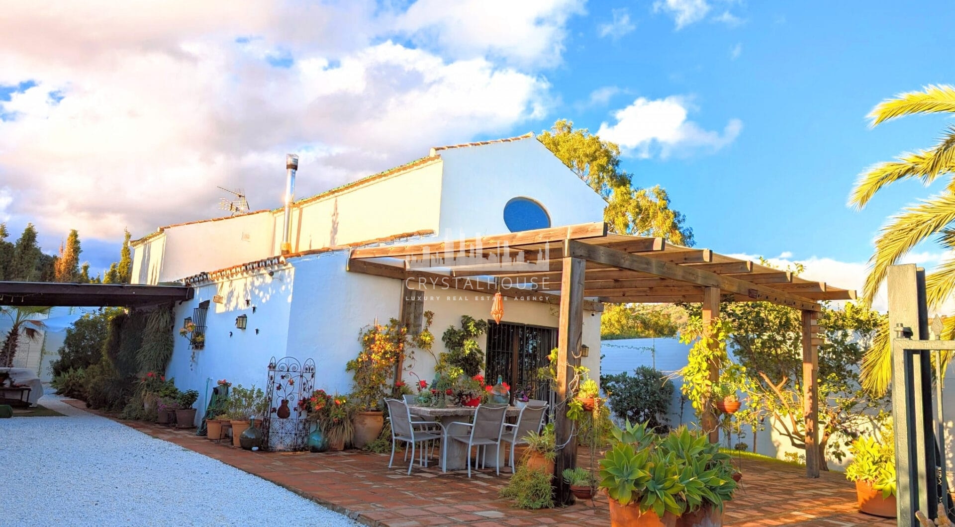 Dreaming property with sea views