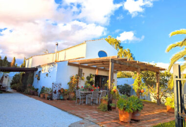 Dreaming property with sea views