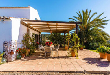 Dreaming property with sea views