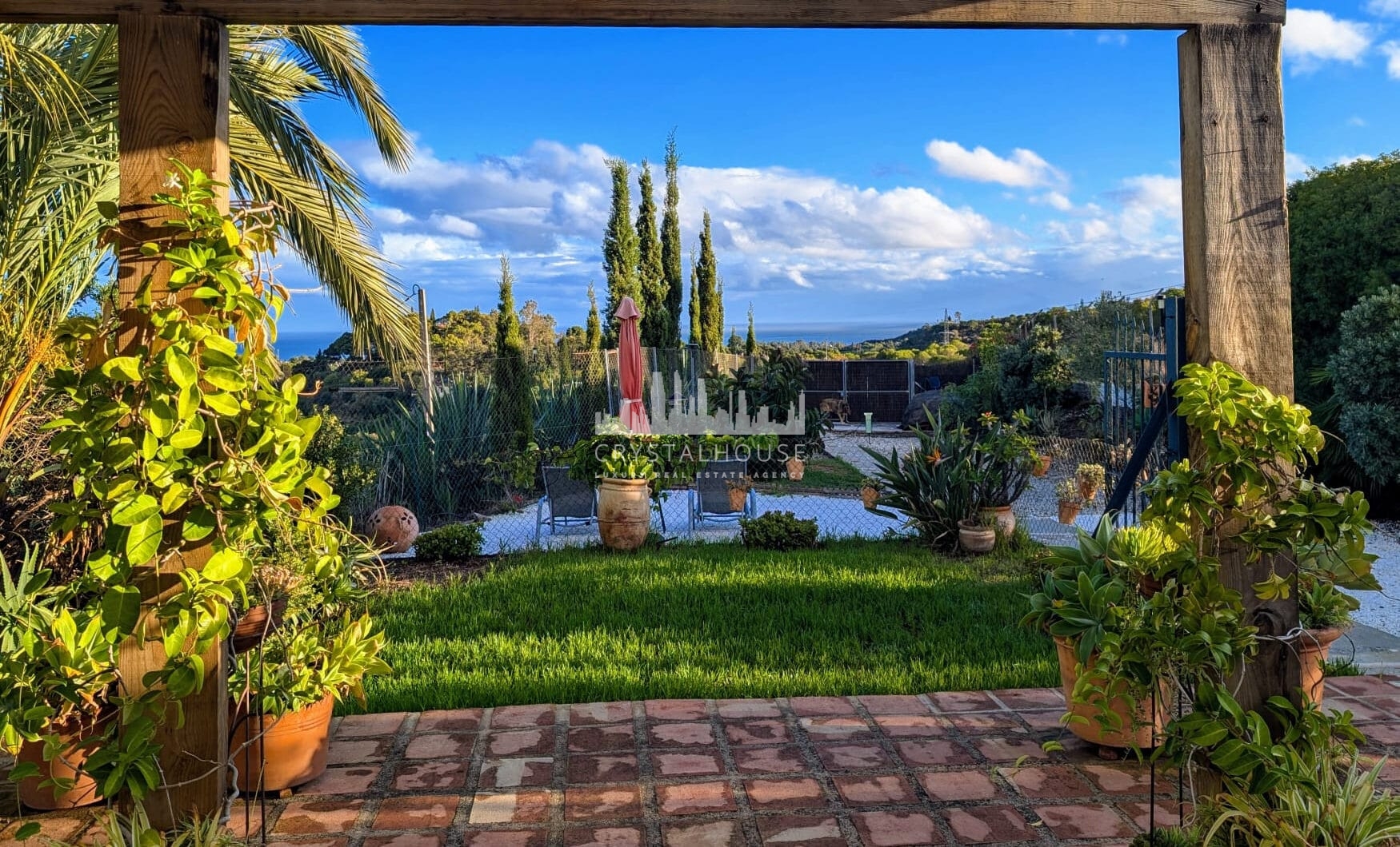 Dreaming property with sea views