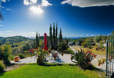 Dreaming property with sea views