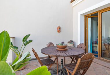 Elegant and spacious Villa in Paraíso Hills, Estepona – Coastal views and Exclusive amenities