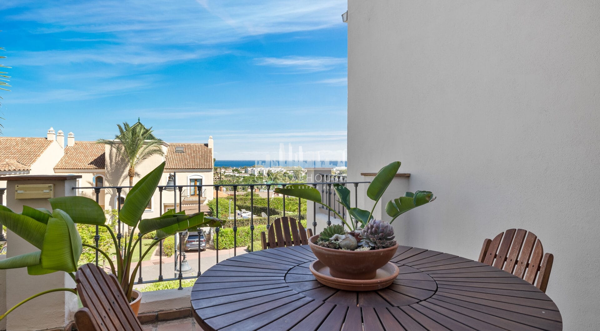 Elegant and spacious Villa in Paraíso Hills, Estepona – Coastal views and Exclusive amenities