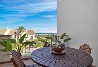 Elegant and spacious Villa in Paraíso Hills, Estepona – Coastal views and Exclusive amenities