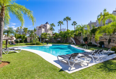 Elegant and spacious Villa in Paraíso Hills, Estepona – Coastal views and Exclusive amenities