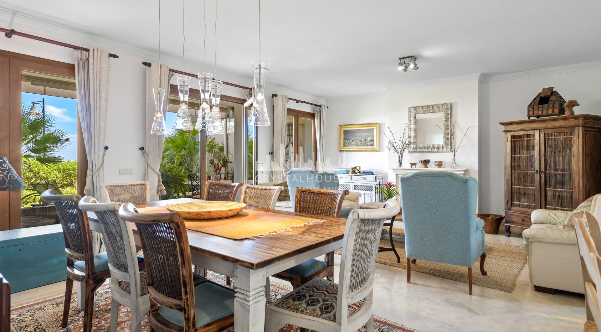 Elegant and spacious Villa in Paraíso Hills, Estepona – Coastal views and Exclusive amenities