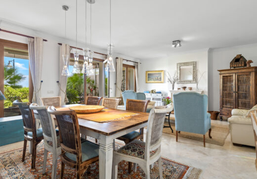 Elegant and spacious Villa in Paraíso Hills, Estepona – Coastal views and Exclusive amenities