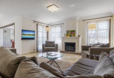 Spacious semi-detached house with pool and southwest views in Marbella premium area