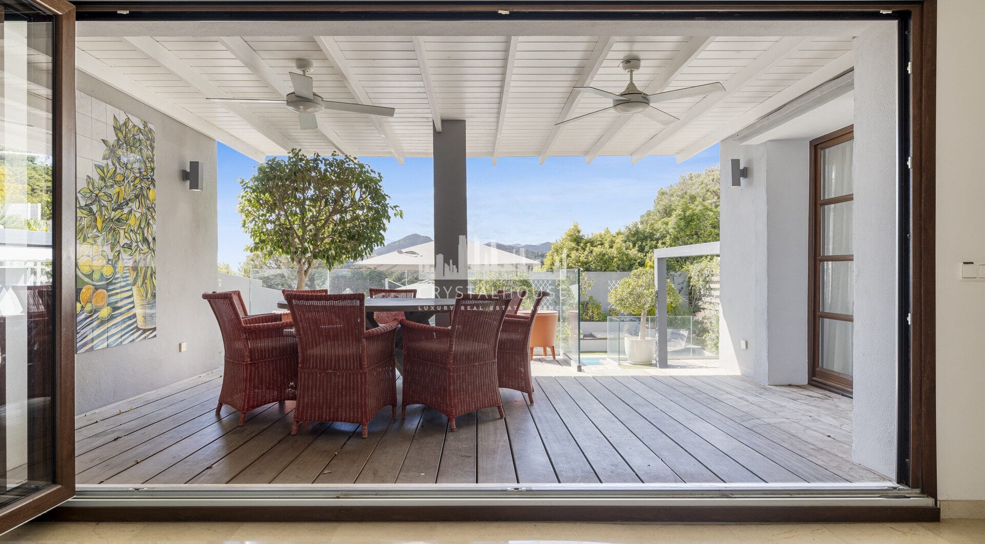 Spacious semi-detached house with pool and southwest views in Marbella premium area