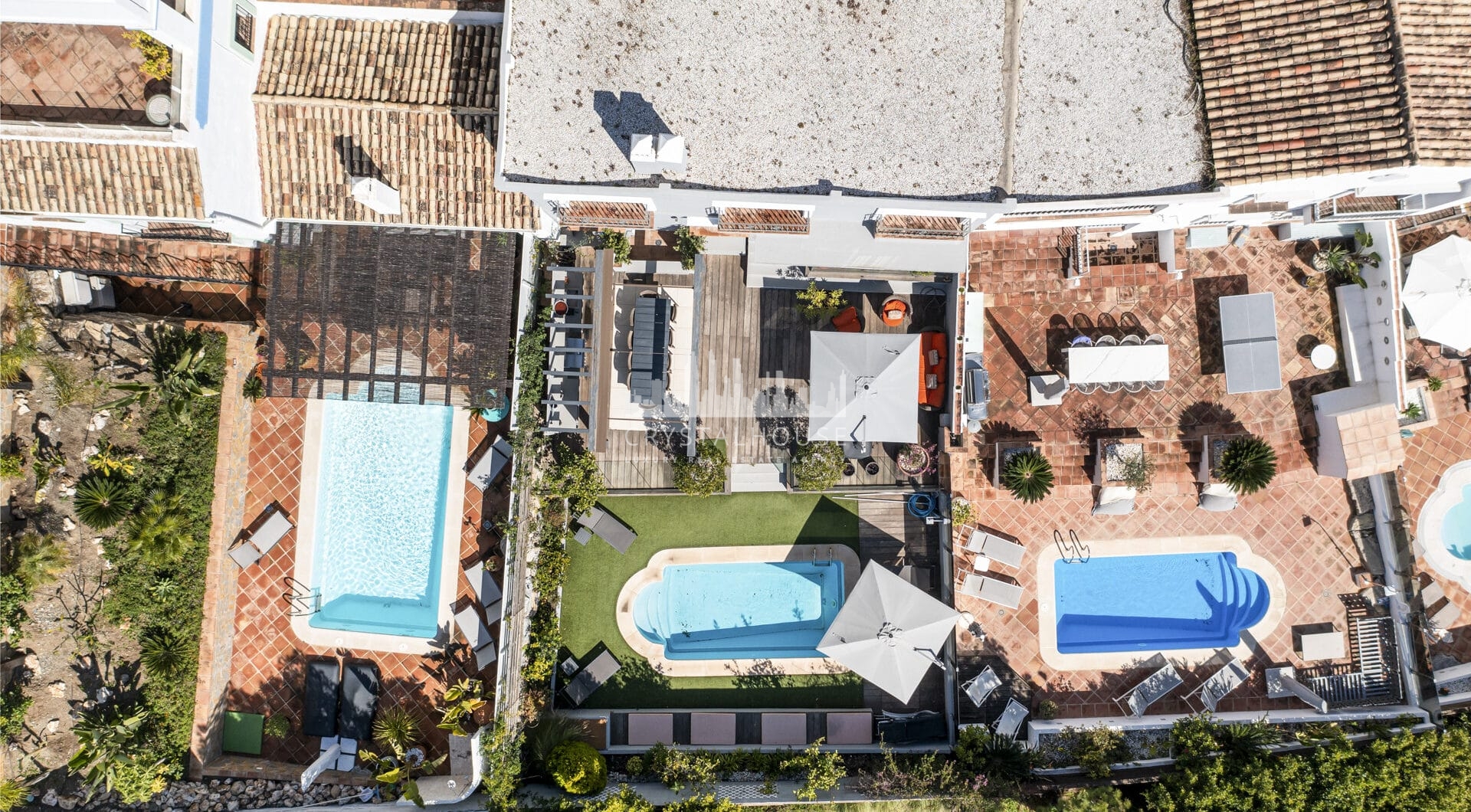 Spacious semi-detached house with pool and southwest views in Marbella premium area