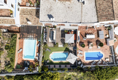 Spacious semi-detached house with pool and southwest views in Marbella premium area