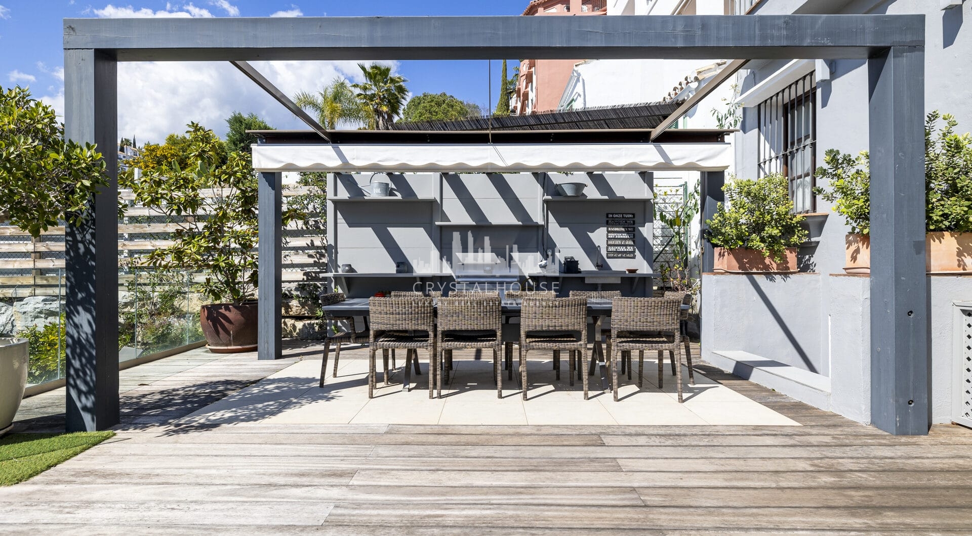 Spacious semi-detached house with pool and southwest views in Marbella premium area