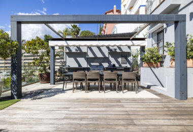 Spacious semi-detached house with pool and southwest views in Marbella premium area