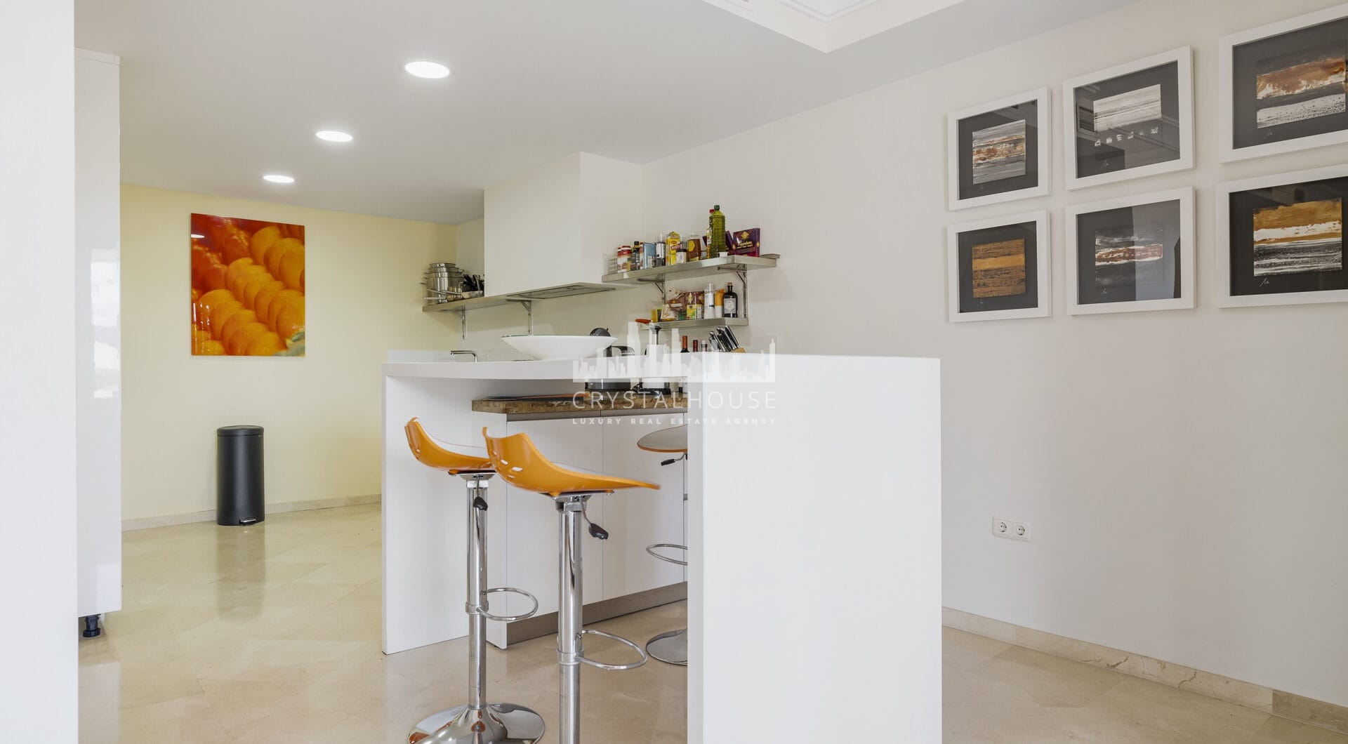 Spacious semi-detached house with pool and southwest views in Marbella premium area