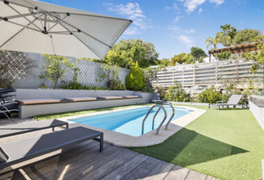 Spacious semi-detached house with pool and southwest views in Marbella premium area