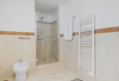 Spacious semi-detached house with pool and southwest views in Marbella premium area
