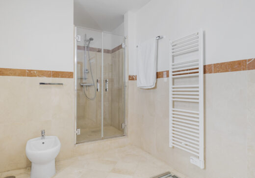 Spacious semi-detached house with pool and southwest views in Marbella premium area