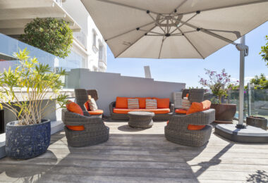 Spacious semi-detached house with pool and southwest views in Marbella premium area