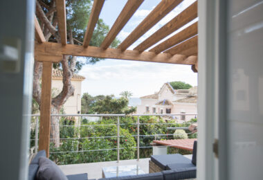 A pine and sea retreat in Las Chapas, Marbella
