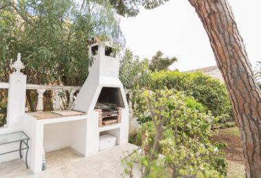 A pine and sea retreat in Las Chapas, Marbella