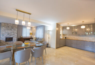 A pine and sea retreat in Las Chapas, Marbella
