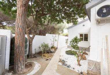 A pine and sea retreat in Las Chapas, Marbella