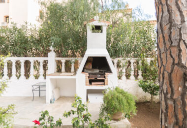 A pine and sea retreat in Las Chapas, Marbella