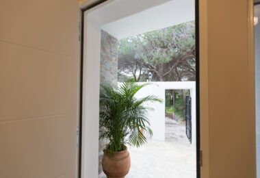A pine and sea retreat in Las Chapas, Marbella