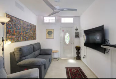 Exclusive townhouse in the historic center of Estepona