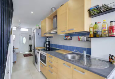 Exclusive townhouse in the historic center of Estepona