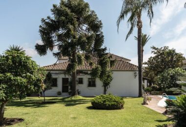 Colonial style villa in the area of San Pedro beach.