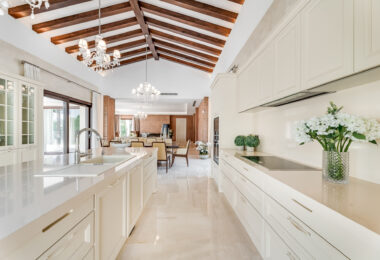 Villa Maria - Los Naranjos, Nueva Andalucia