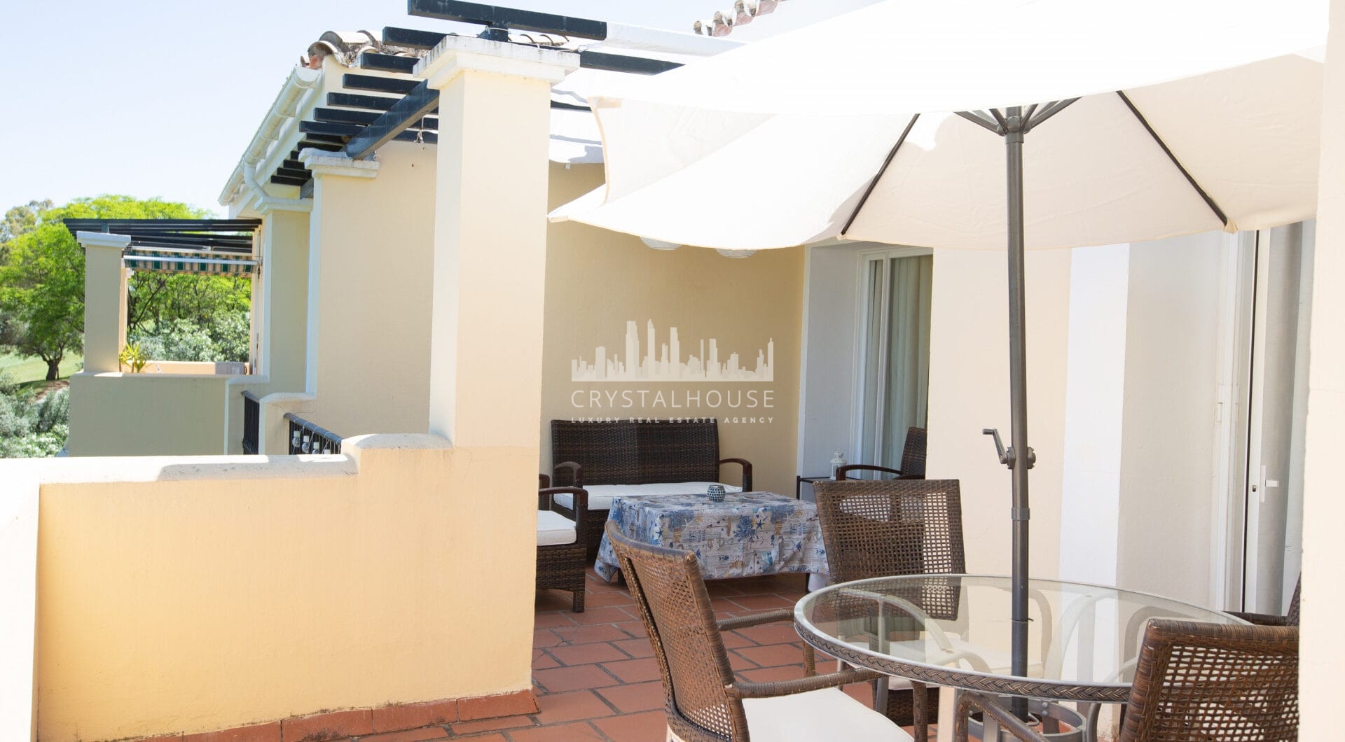 Penthouse overlooking the lake and the golf course in La Quinta – 3 bedrooms