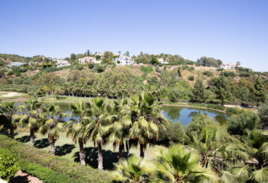 Penthouse overlooking the lake and the golf course in La Quinta – 3 bedrooms